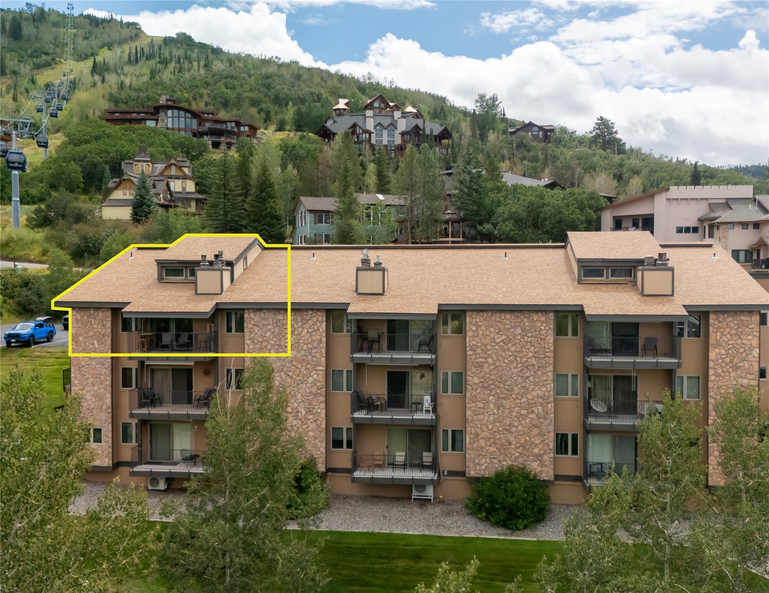 2350 Ski Trail Lane 333 Property Photo 1