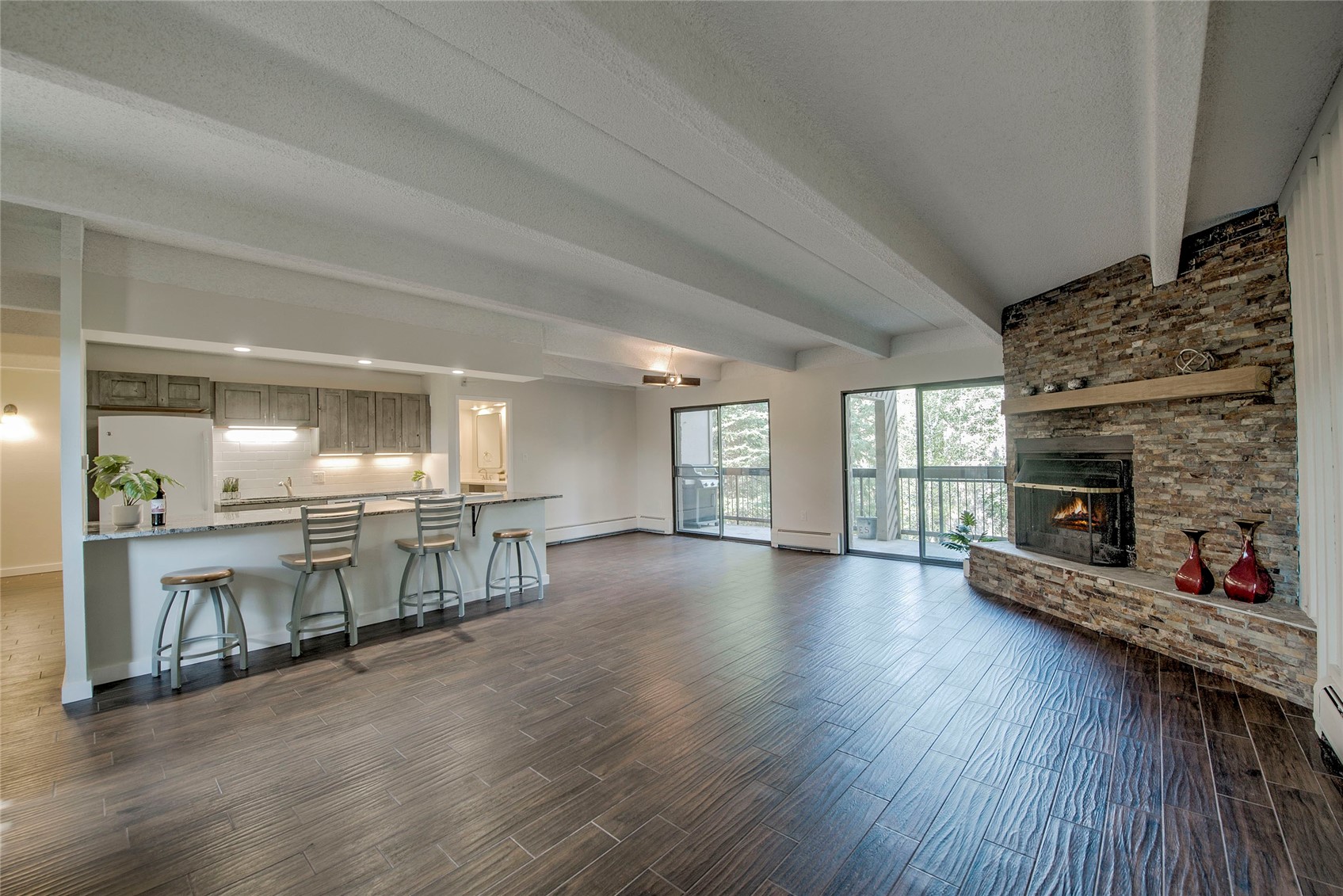 222 Creekside Drive 317 Property Photo 1