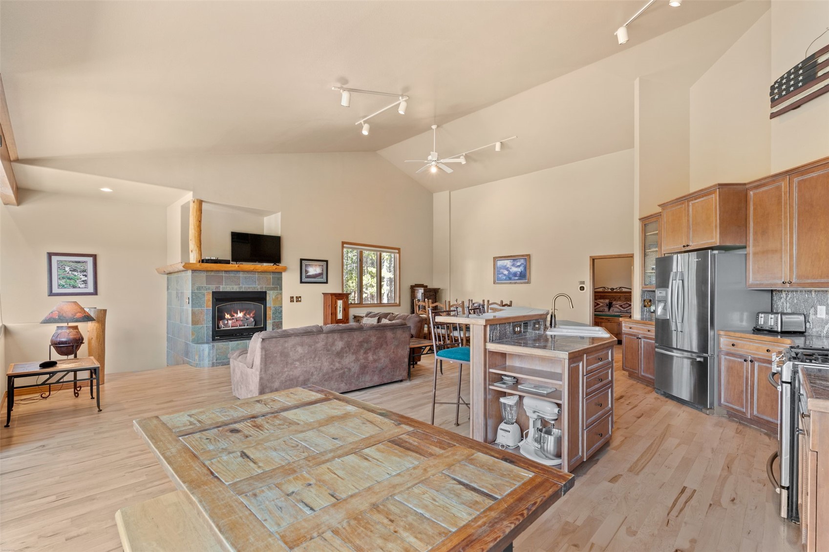 92 Emmett Lode Road B Property Photo 2