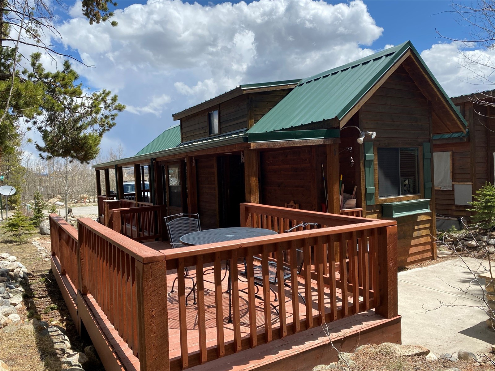 240 Sunshine Loop Property Photo 5