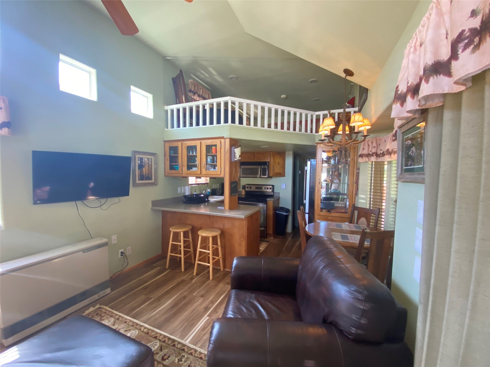 240 Sunshine Loop Property Photo 14