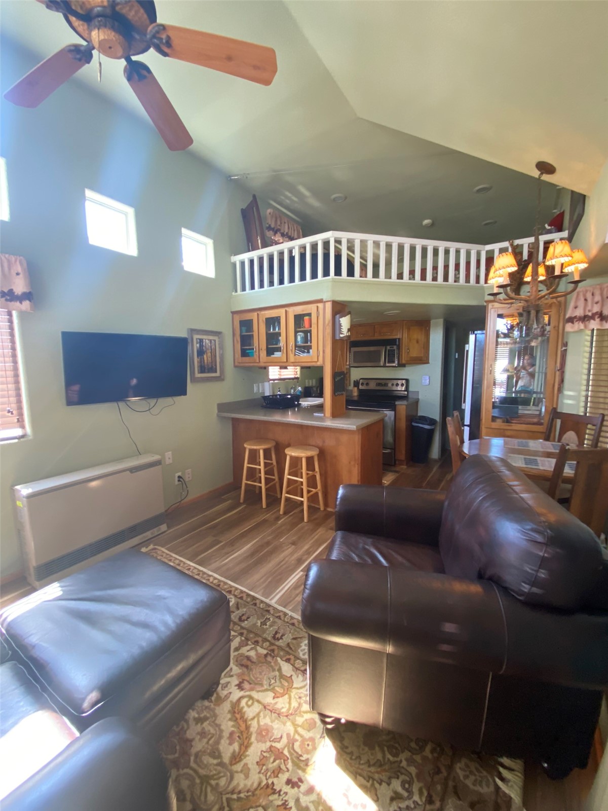 240 Sunshine Loop Property Photo 15
