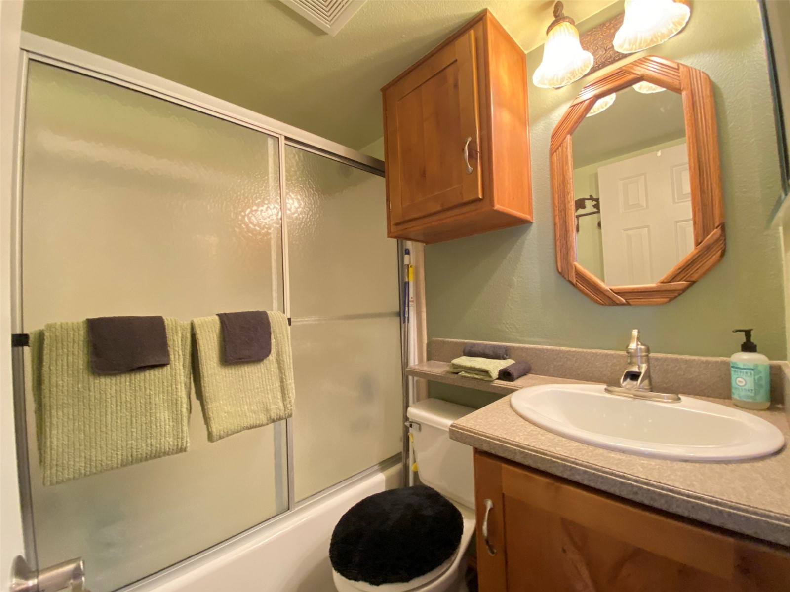 240 Sunshine Loop Property Photo 29