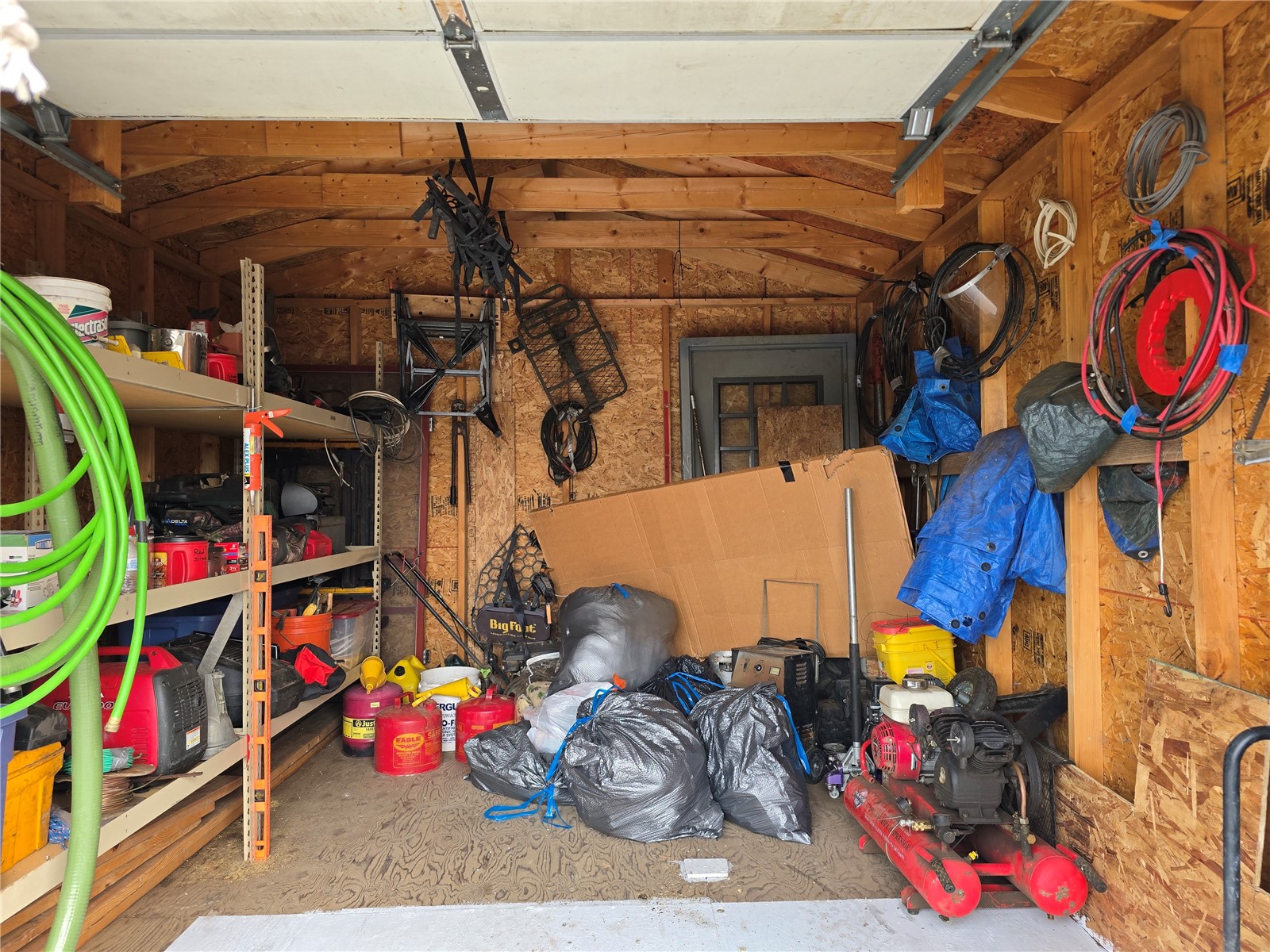 2287 East Loop Property Photo 44