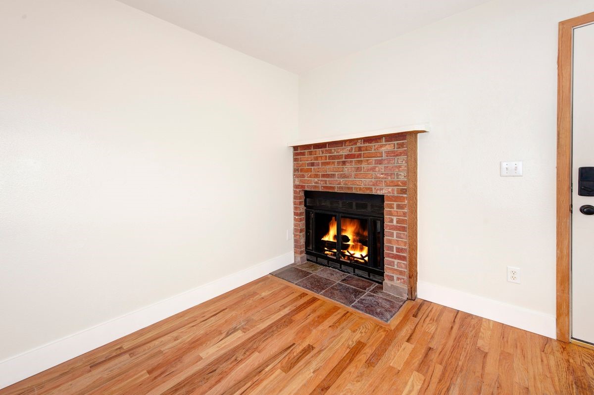 258 Cove Boulevard 11 Property Photo 15