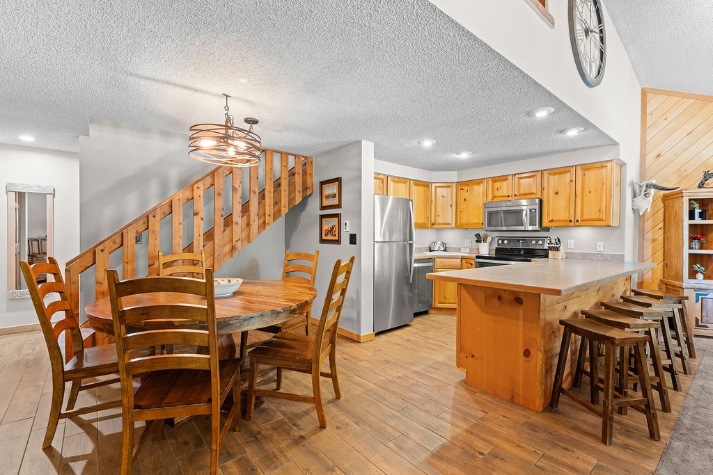 405 Four Oclock Road F Property Photo 2