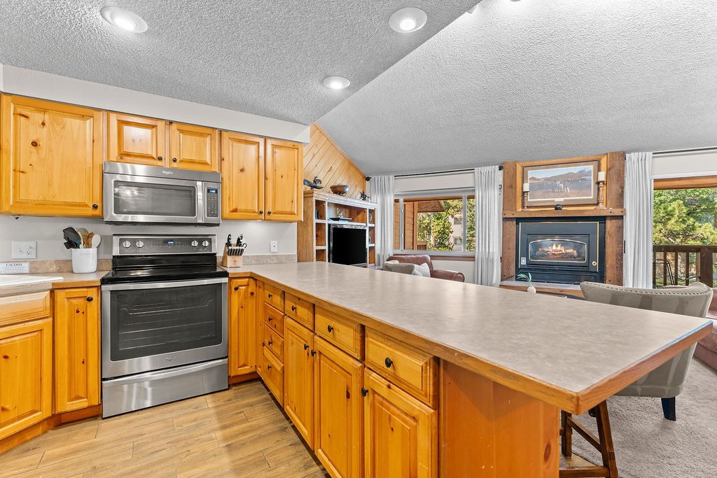 405 Four Oclock Road F Property Photo 6