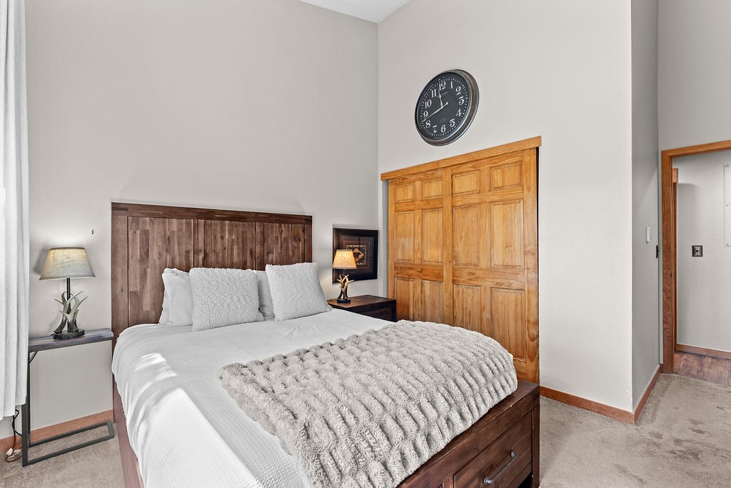 405 Four Oclock Road F Property Photo 29