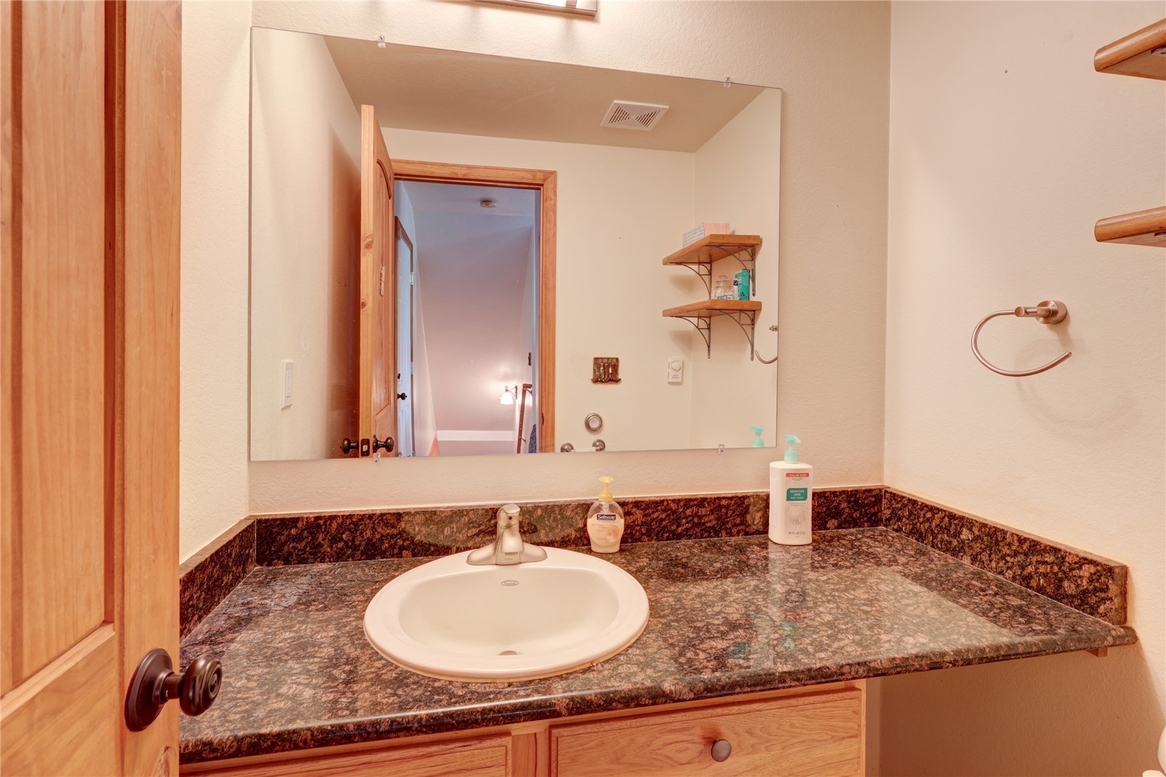 1127 Arrowhead Drive Property Photo 27