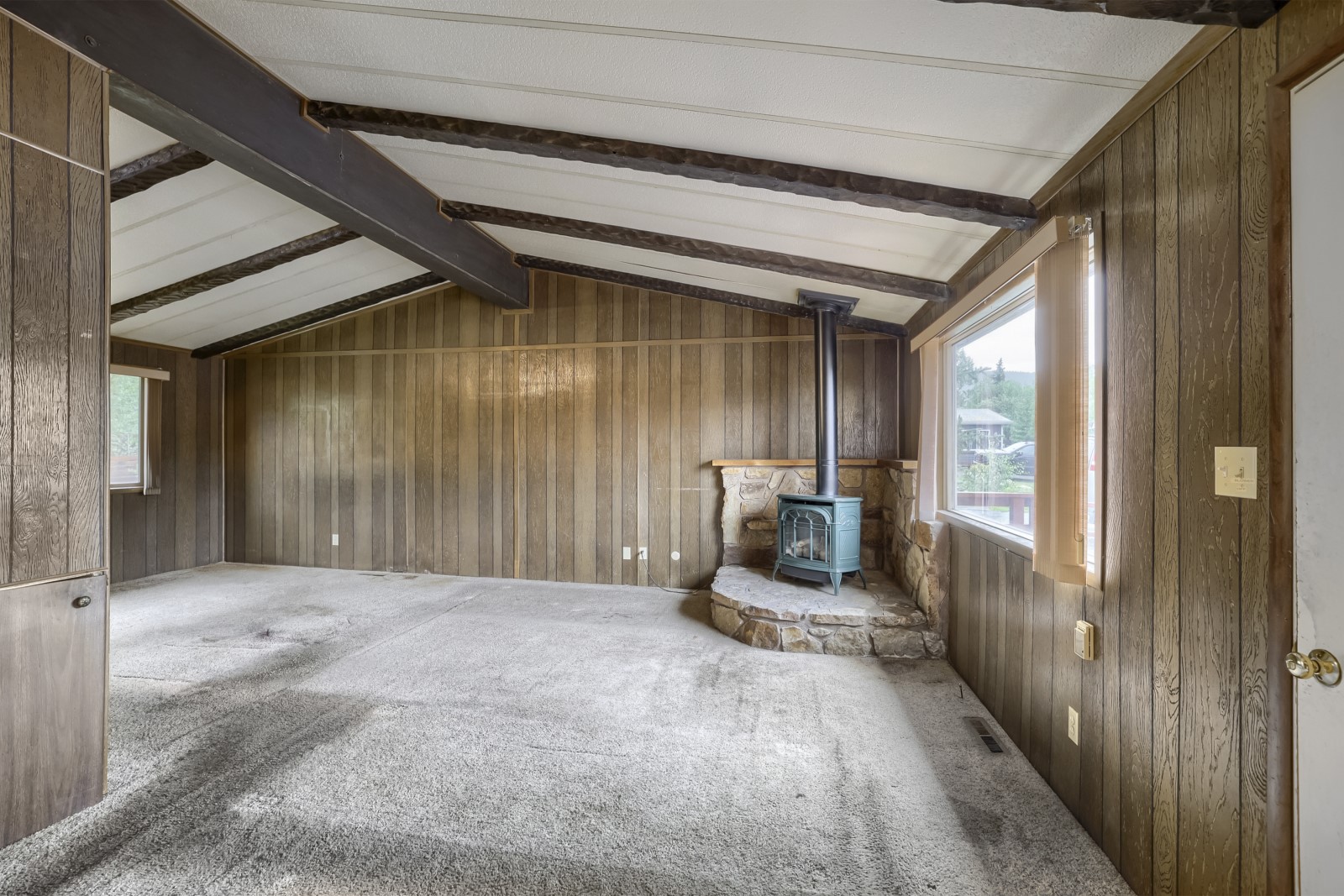 112 Reiling Road Property Photo 6