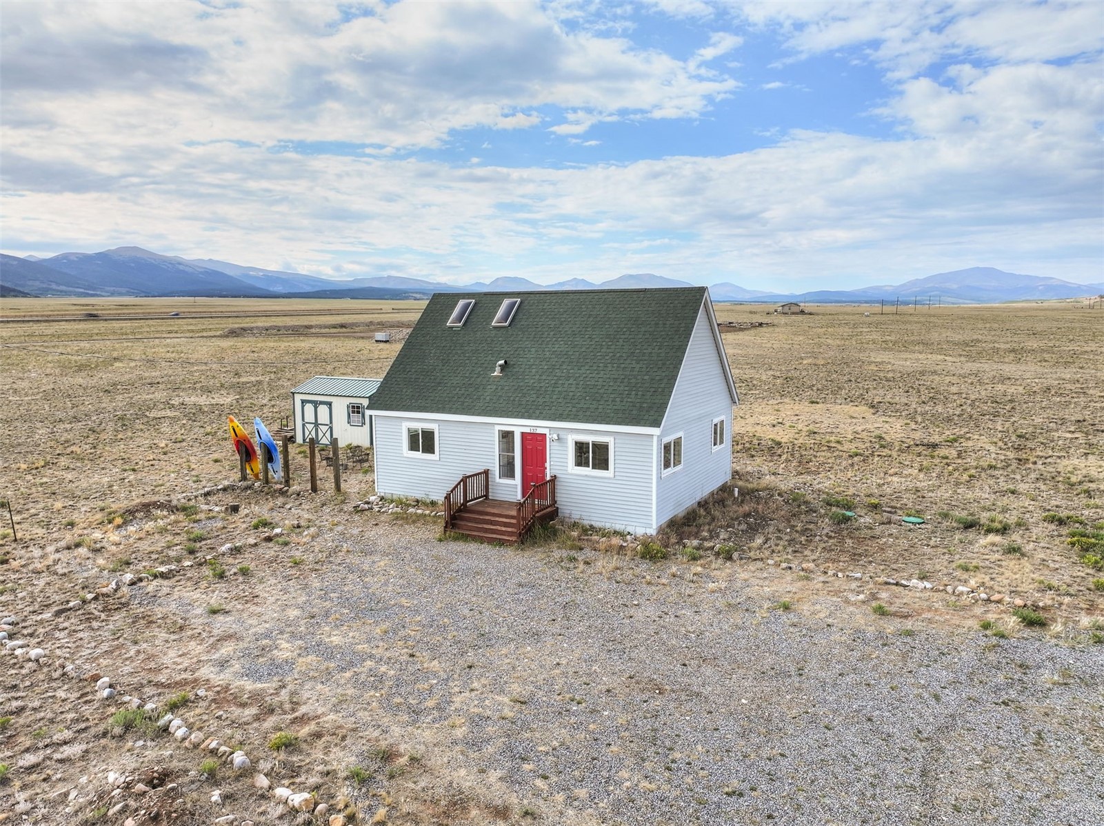 137 Western Bee Lane Property Photo 2
