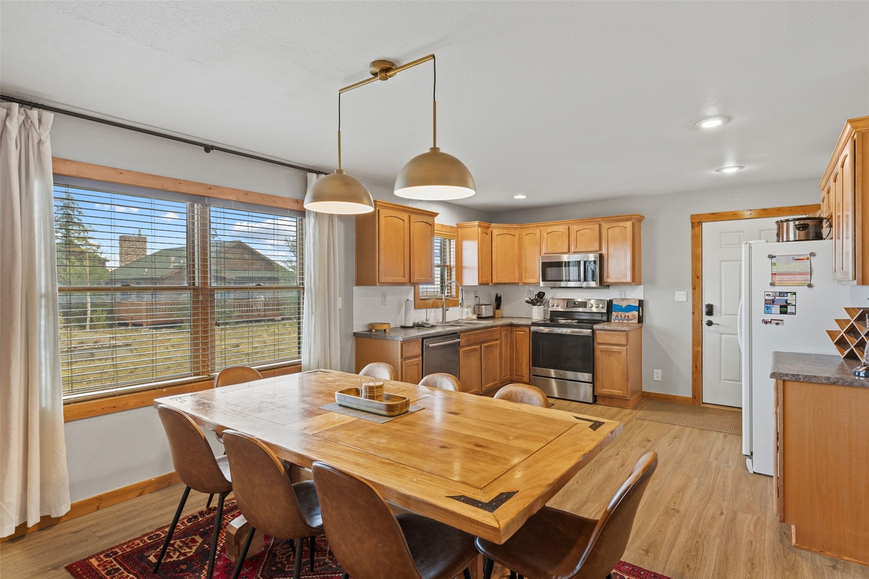 242 Fuller Avenue A Property Photo 11