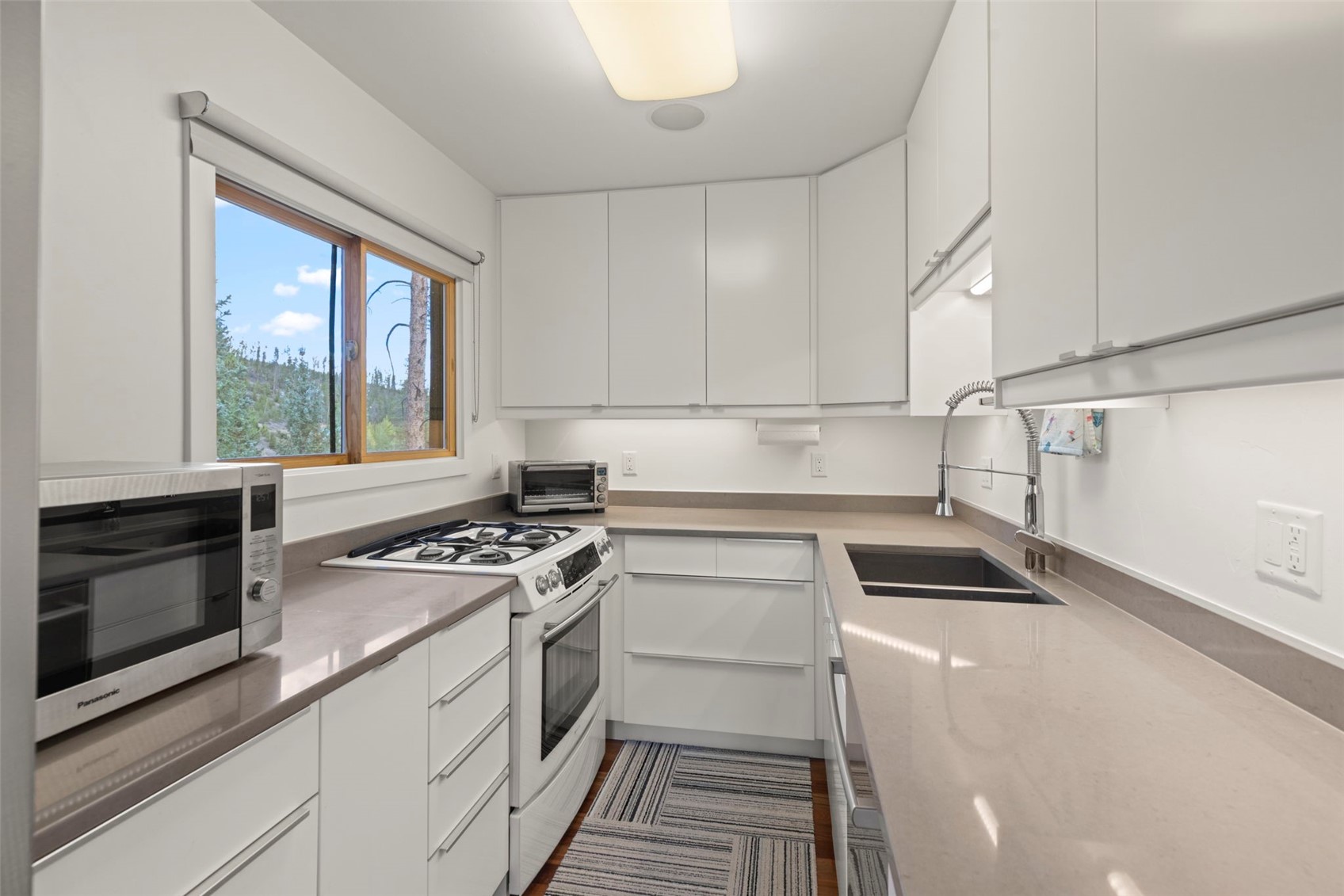28 Greenwood Drive Property Photo 16