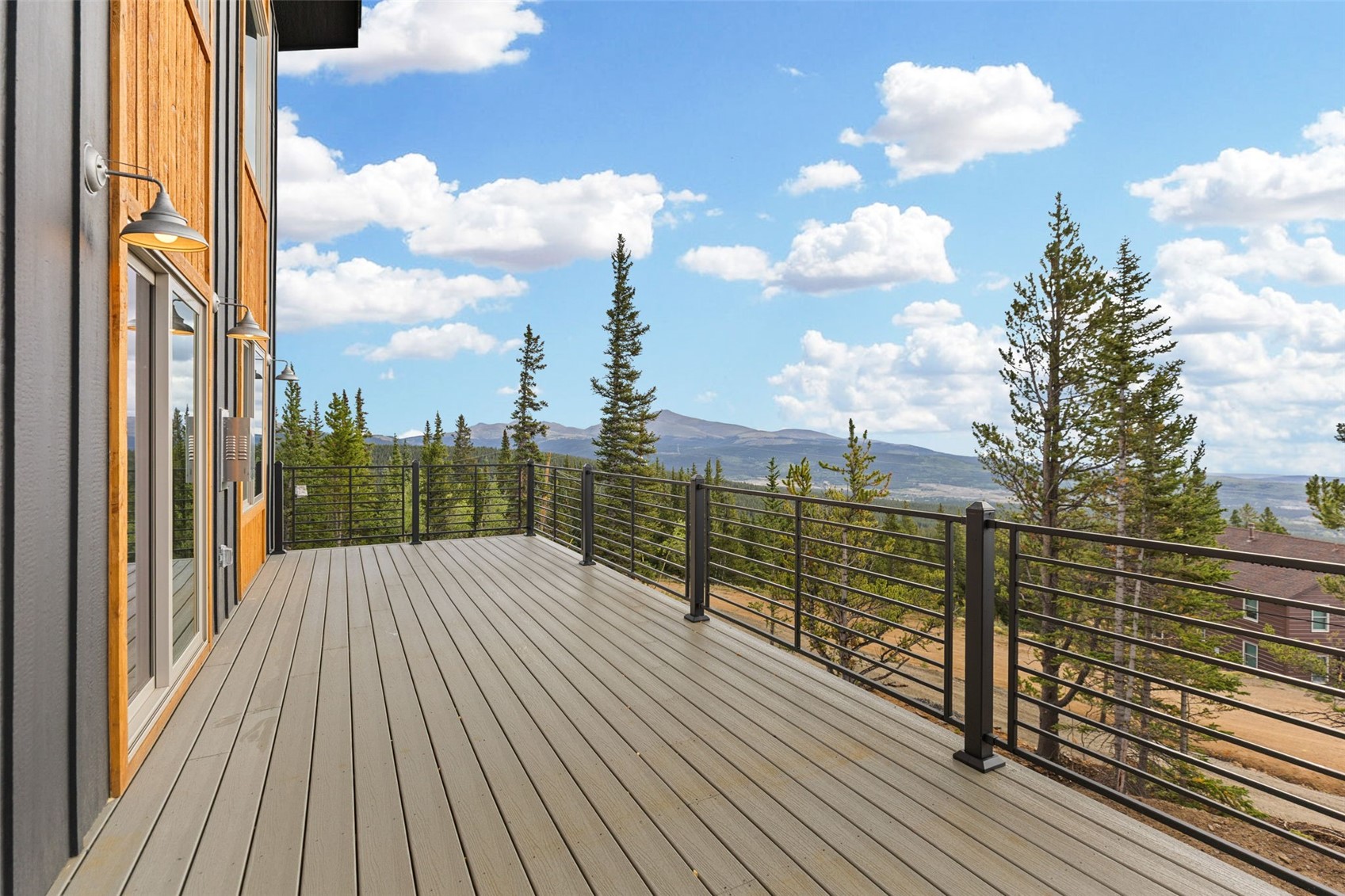 385 Silverheels Place Property Photo 12