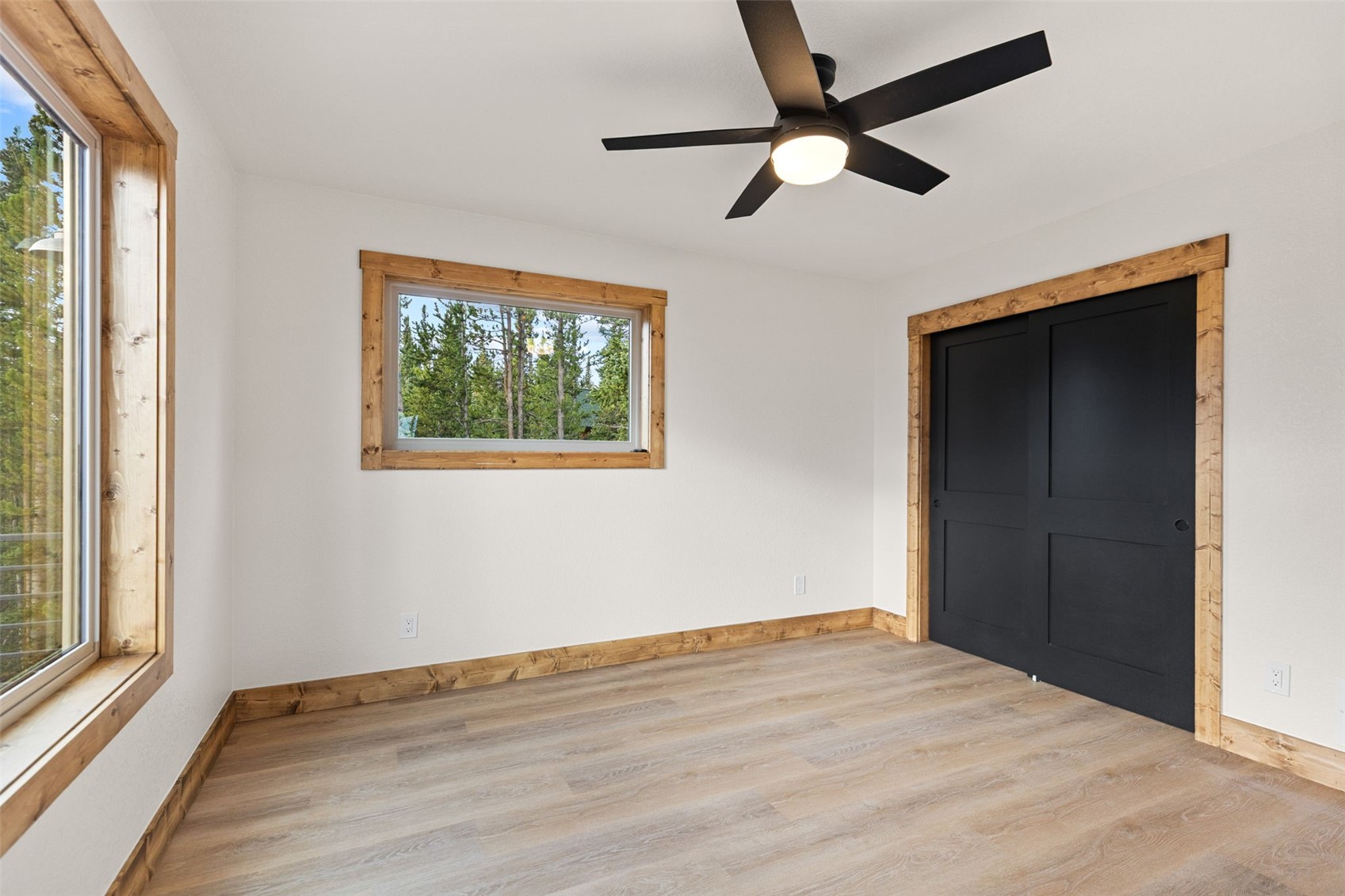 385 Silverheels Place Property Photo 31