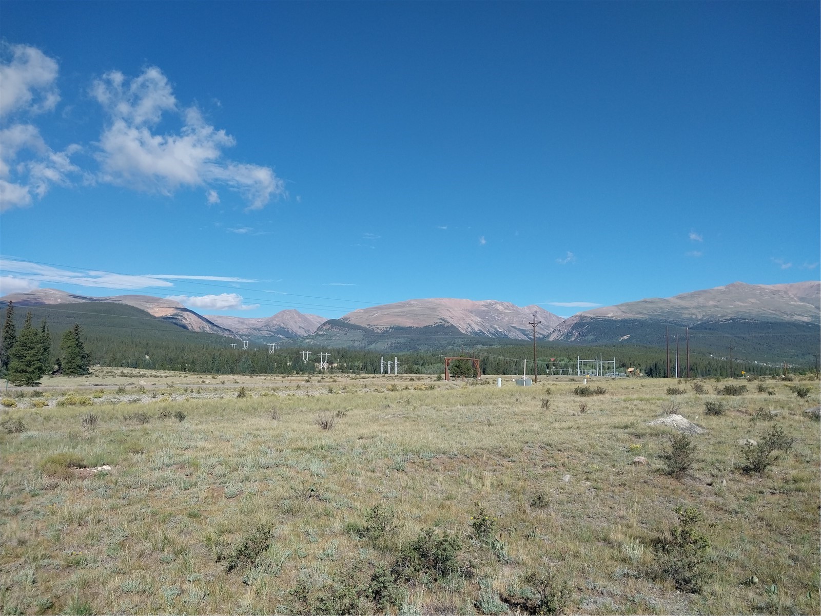 64 Glissade Trail Property Photo 5