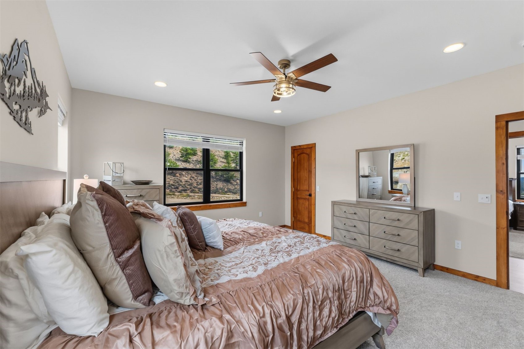 350 Rainbow Drive Property Photo 17
