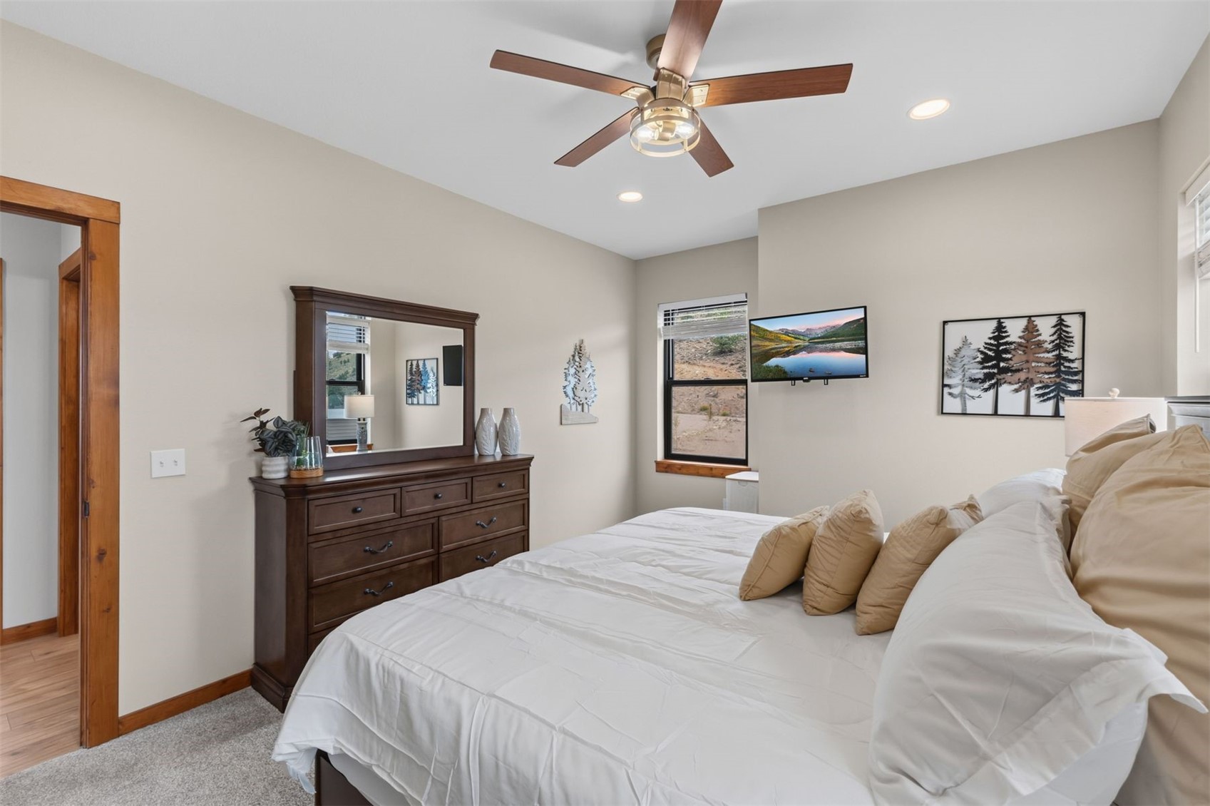 350 Rainbow Drive Property Photo 21