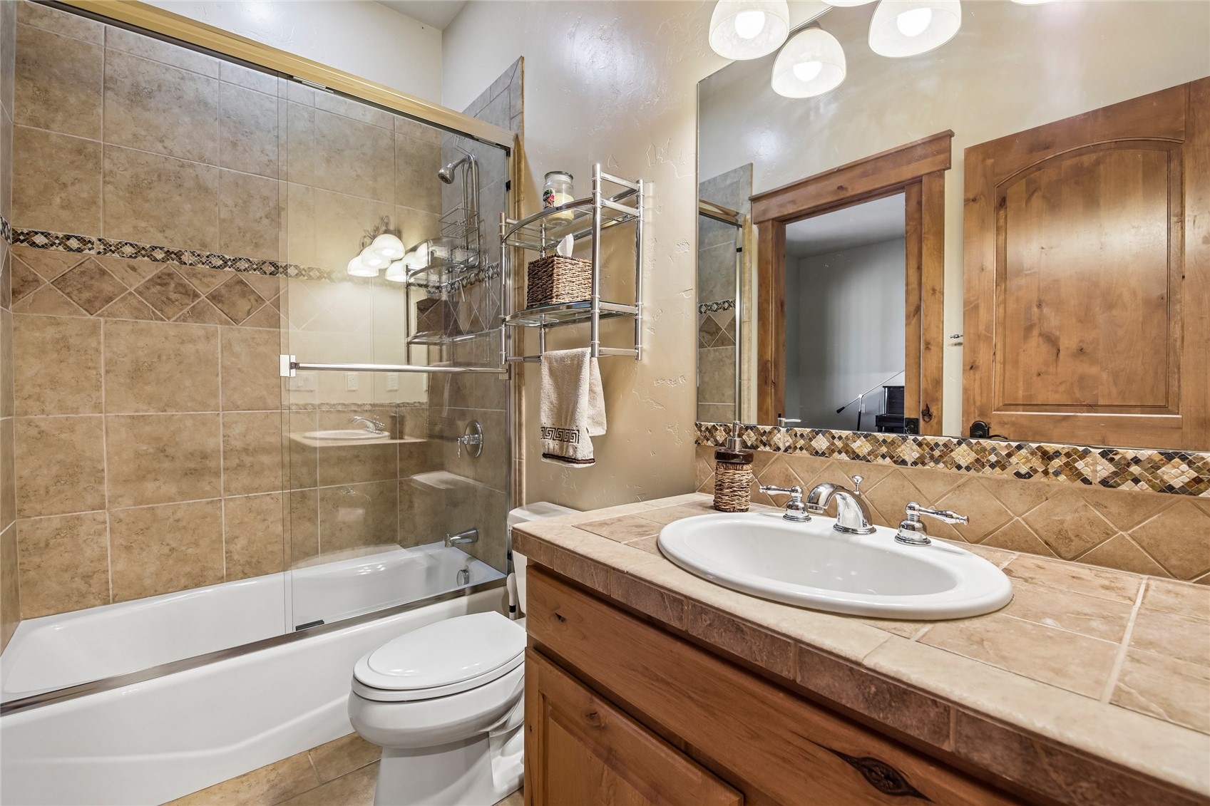 2206 Hamilton Creek Road Property Photo 22