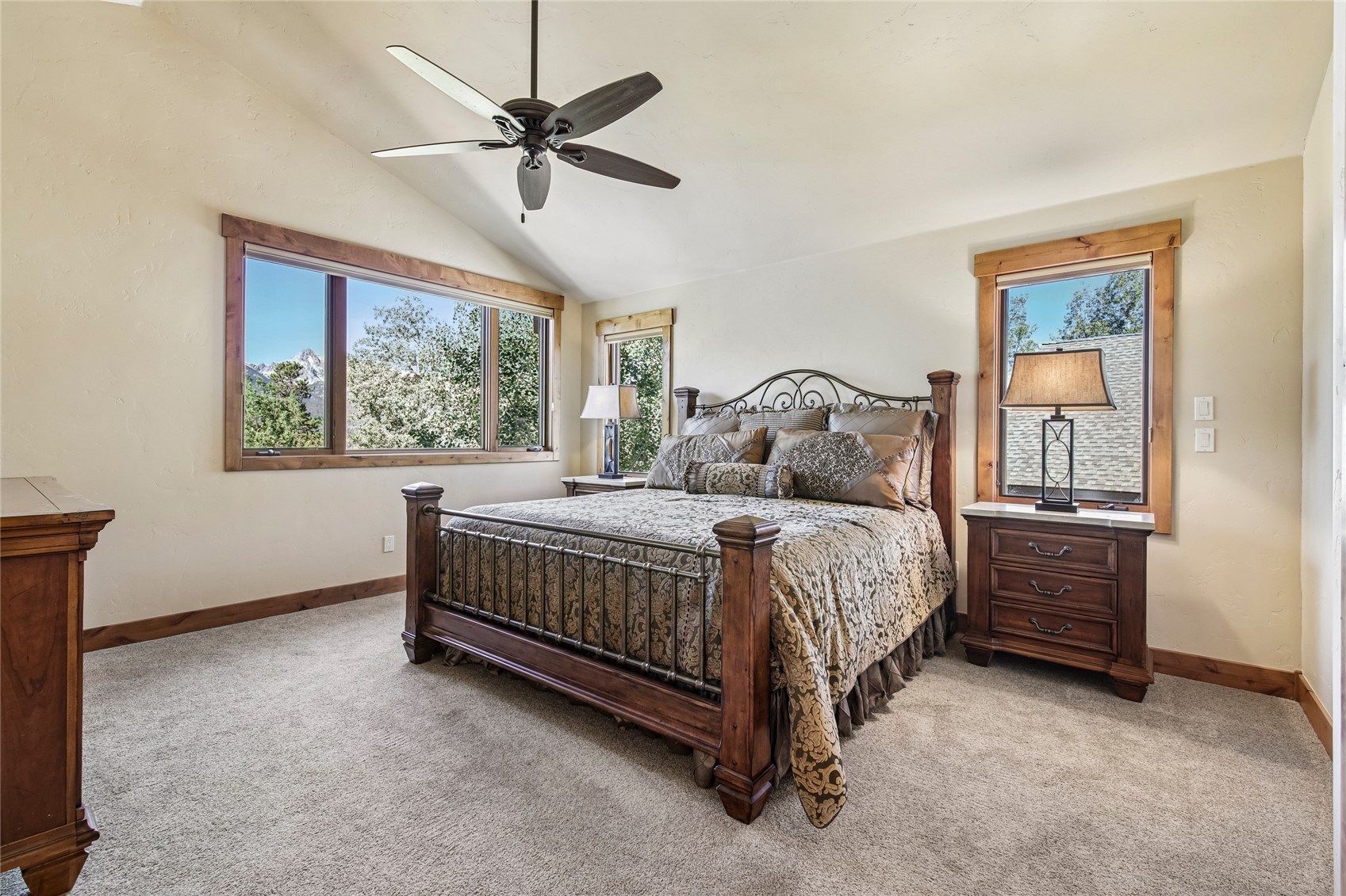 2206 Hamilton Creek Road Property Photo 25