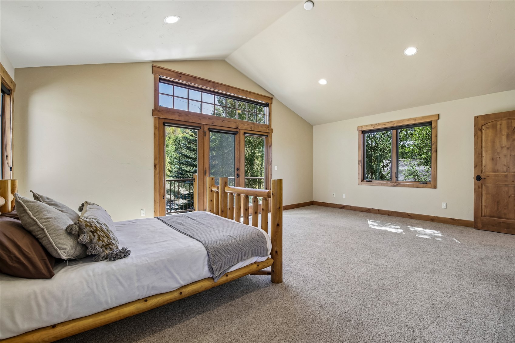 2206 Hamilton Creek Road Property Photo 32