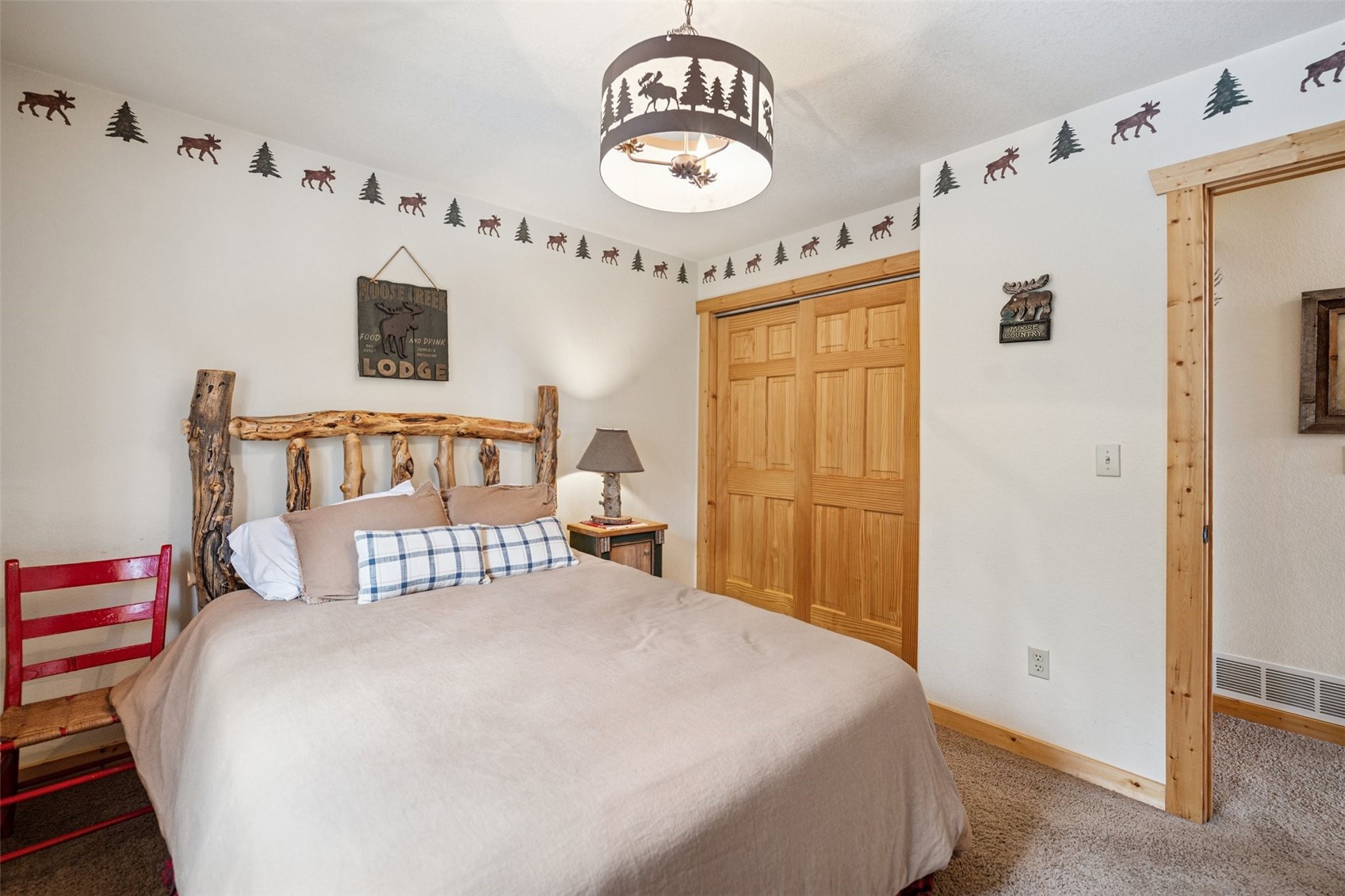 585 Miners Way Property Photo 18