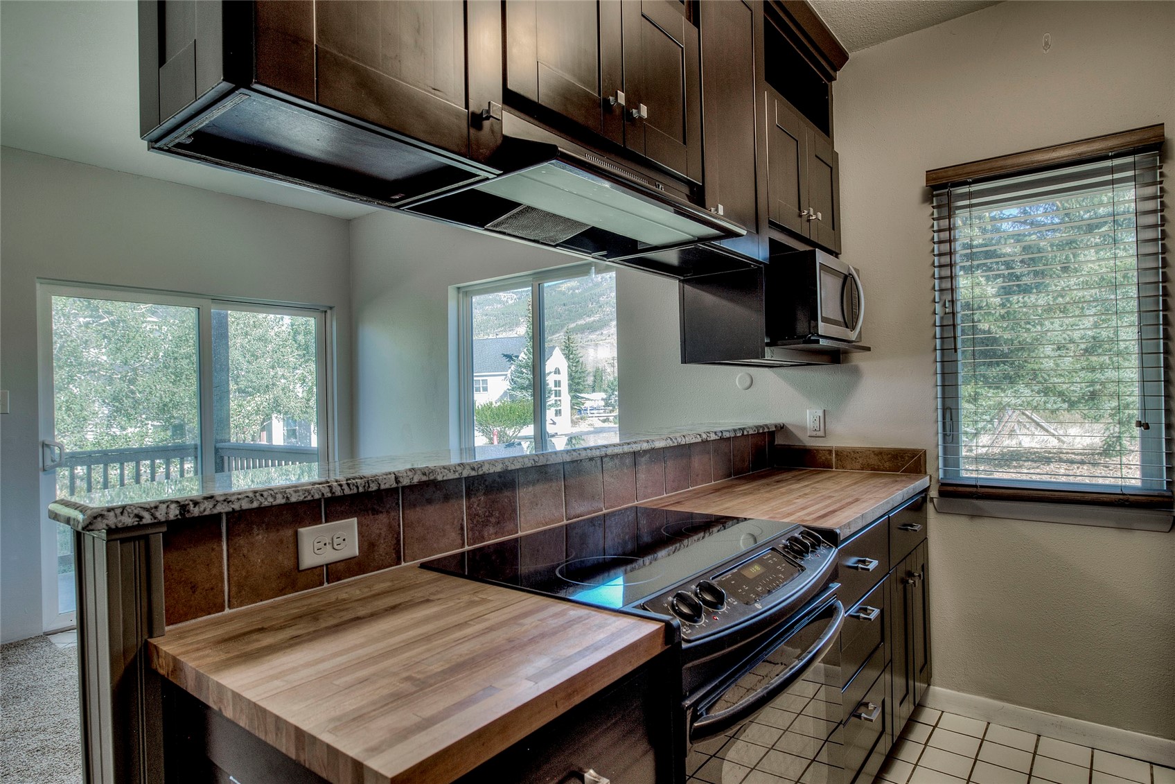 36 Cove BOULEVARD G1 Property Photo 1