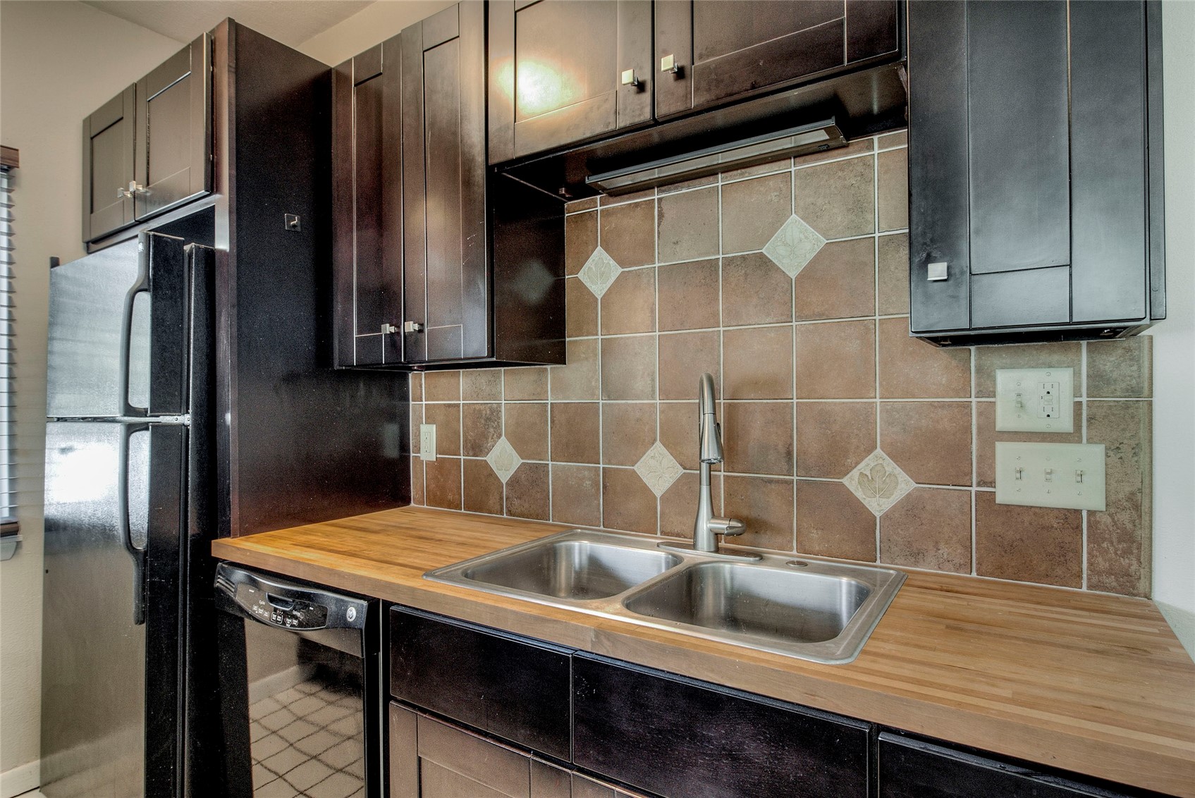 36 Cove Boulevard G1 Property Photo 4