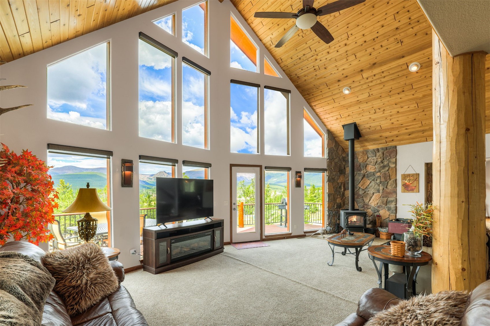 84 Ice Axe Court Property Photo 4