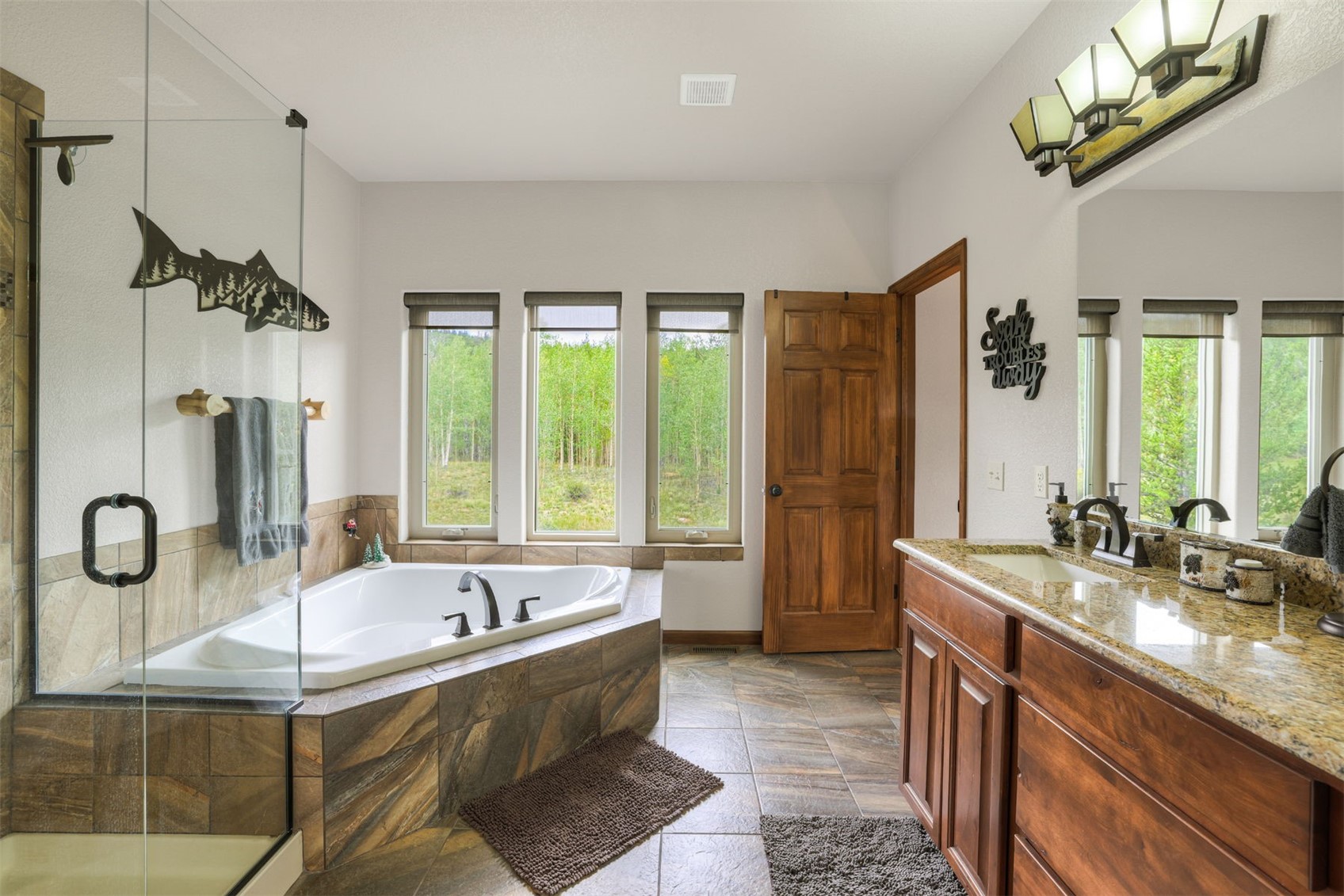 84 Ice Axe Court Property Photo 23