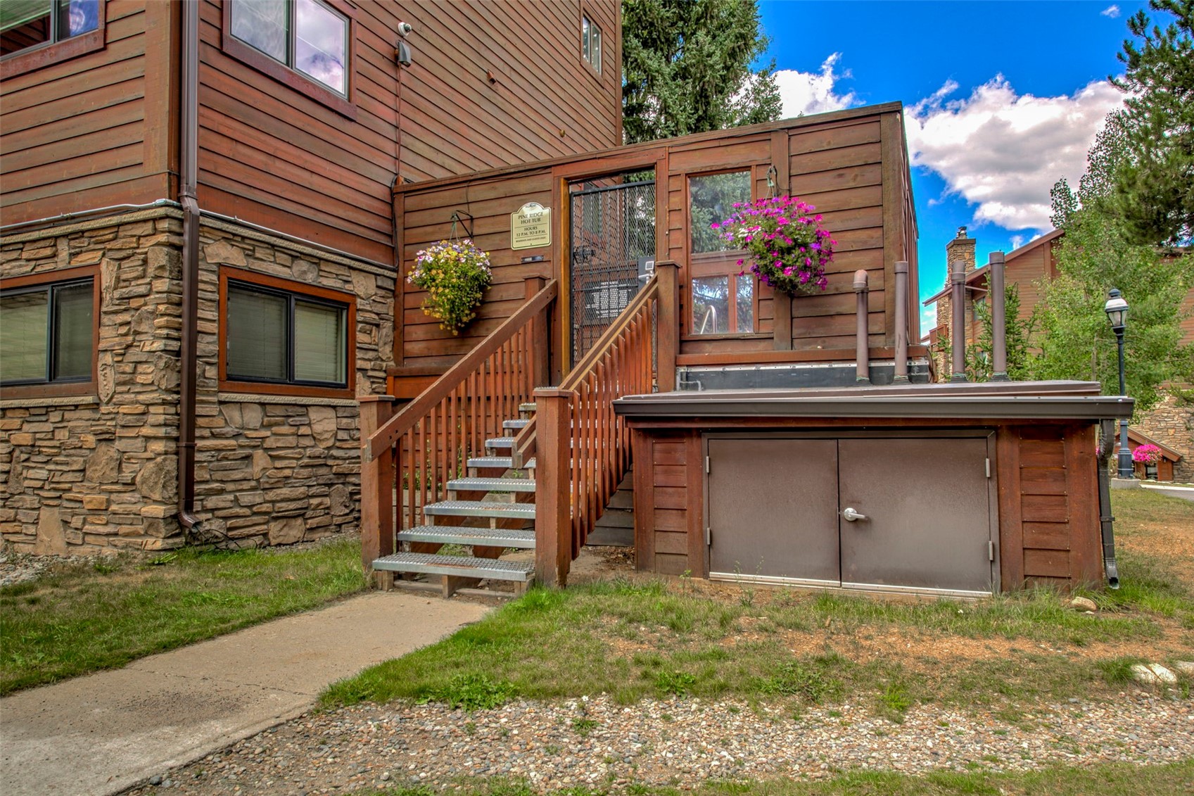405 Four Oclock Road B Property Photo 37