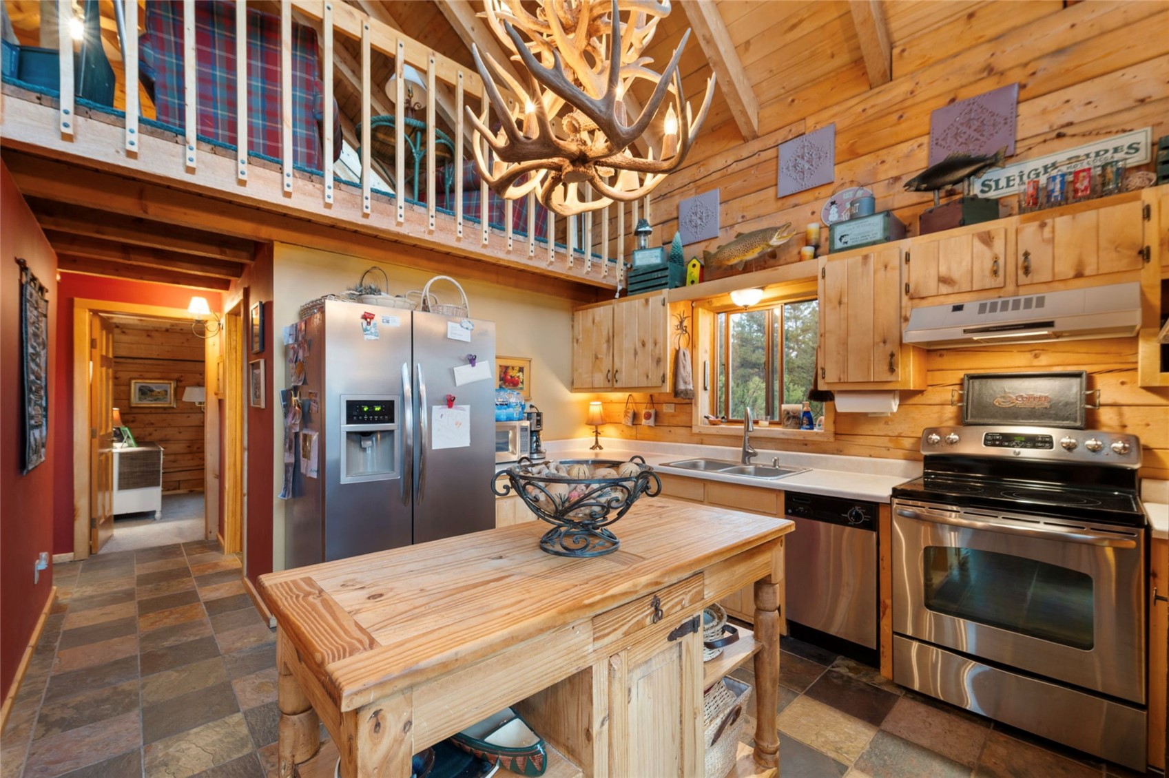 2578 Redhill Road Property Photo 14