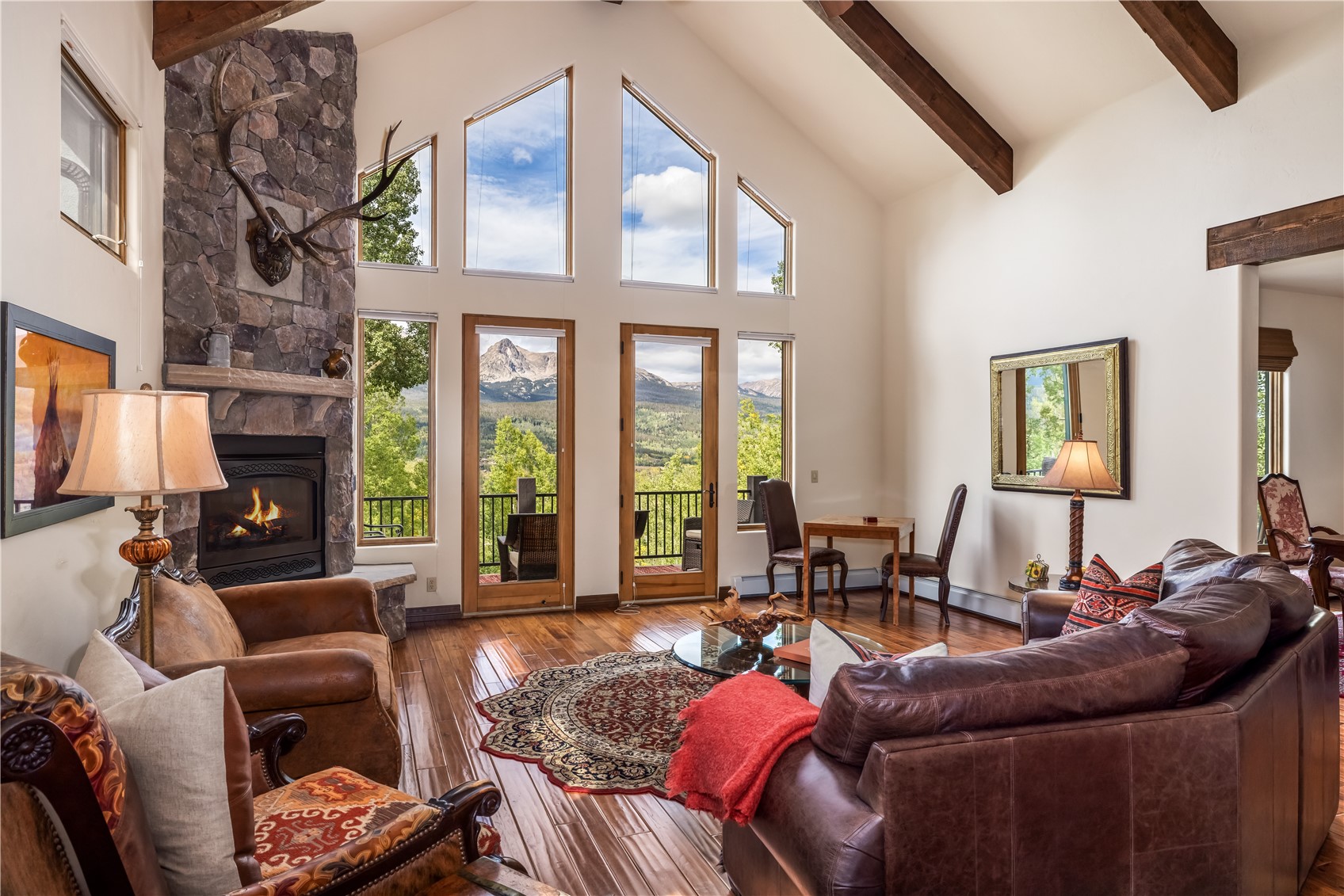 2204 Hamilton Creek Road Property Photo 3