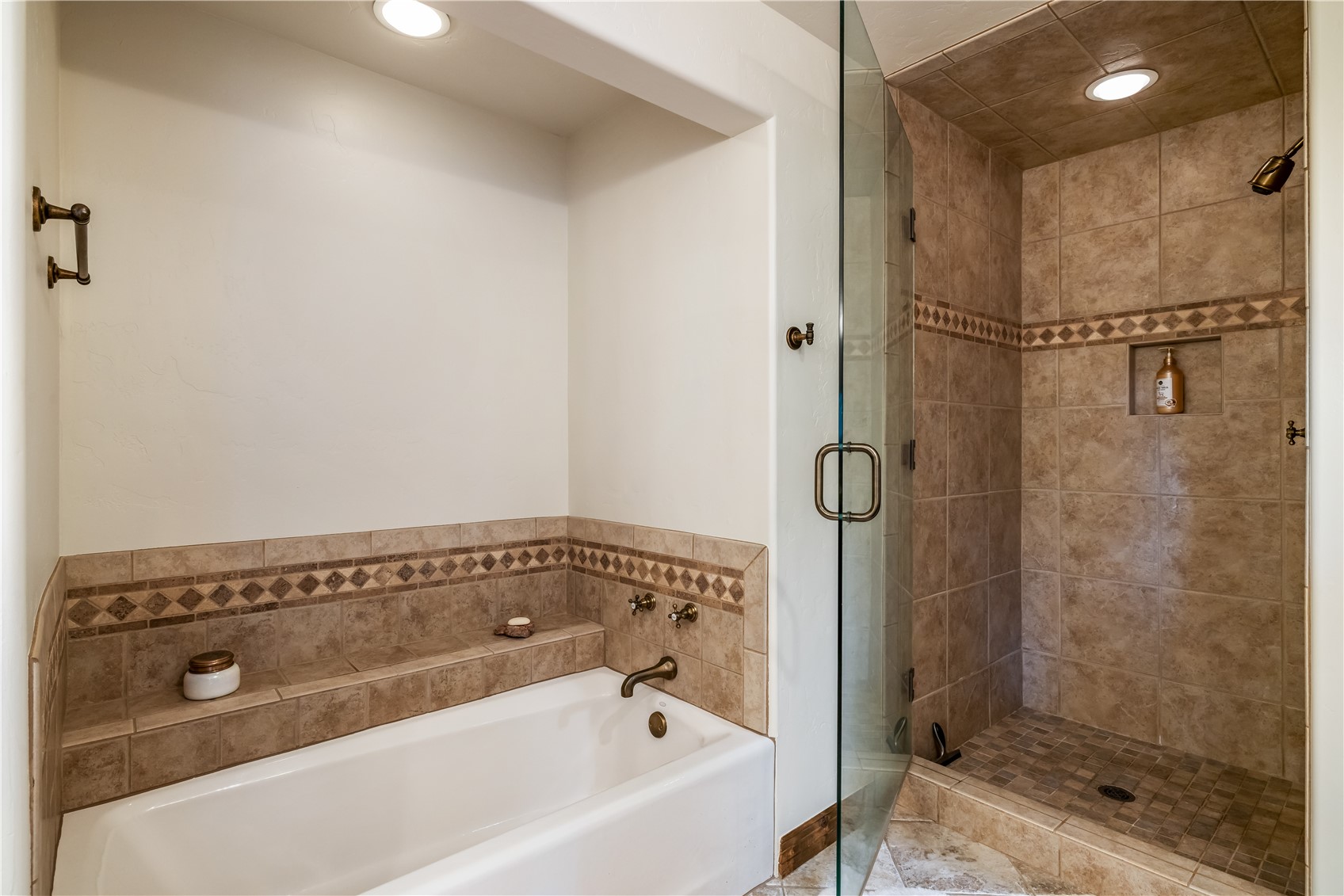 2204 Hamilton Creek Road Property Photo 27