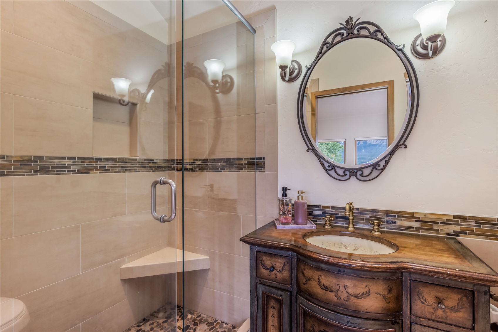 2204 Hamilton Creek Road Property Photo 29