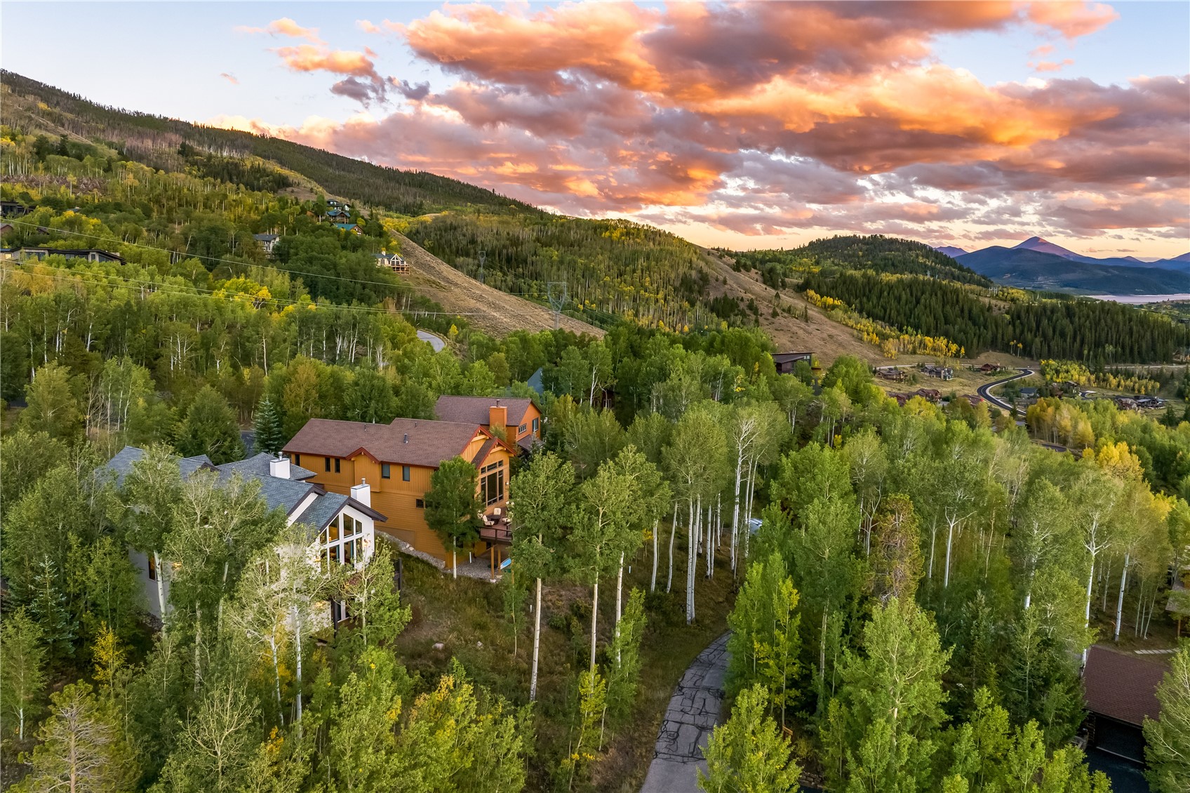 2204 Hamilton Creek Road Property Photo 45