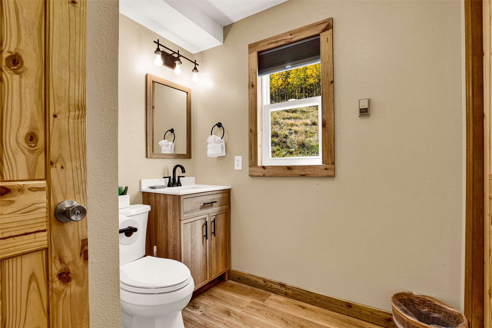 1881 River Drive Property Photo 21