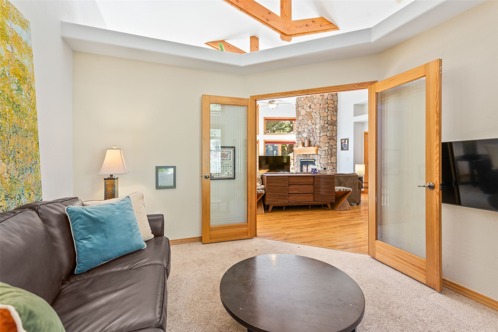215 97 Circle Property Photo 13