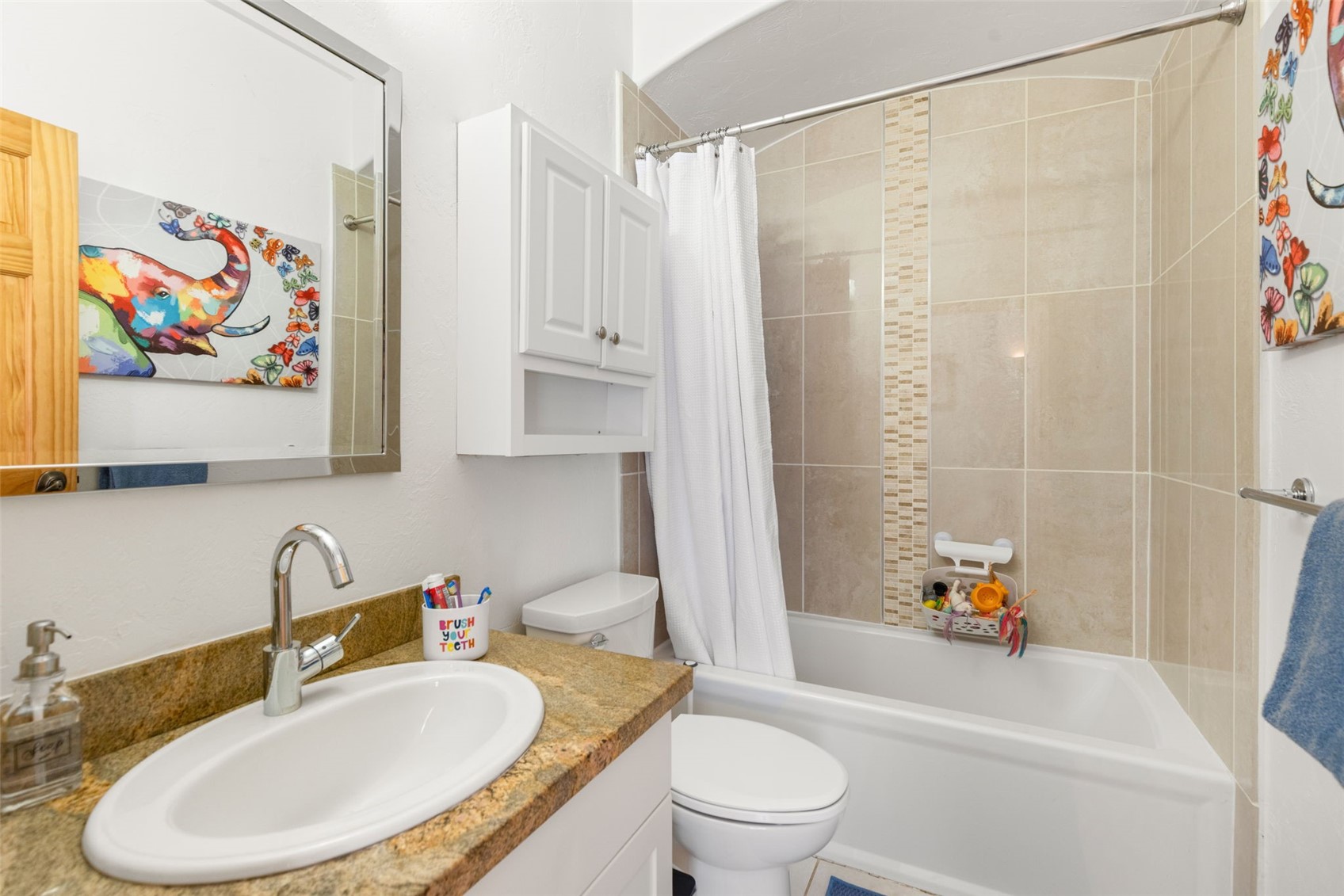 215 97 Circle Property Photo 29