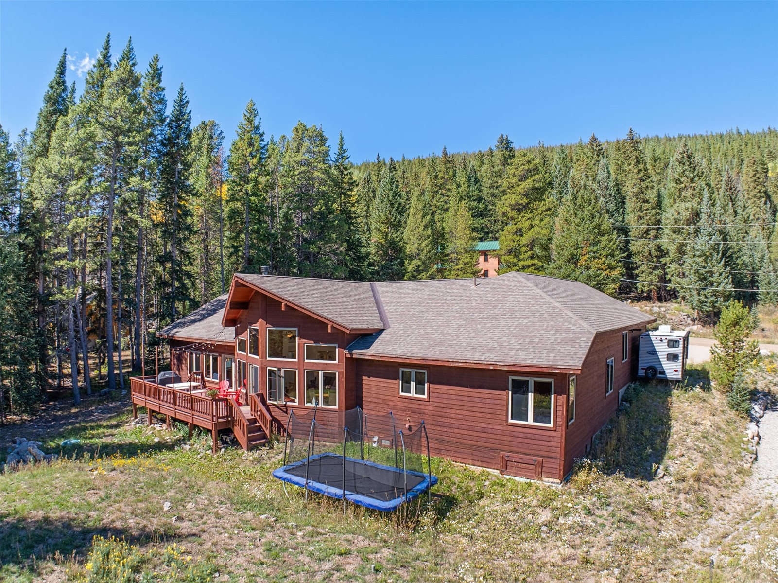 215 97 Circle Property Photo 46