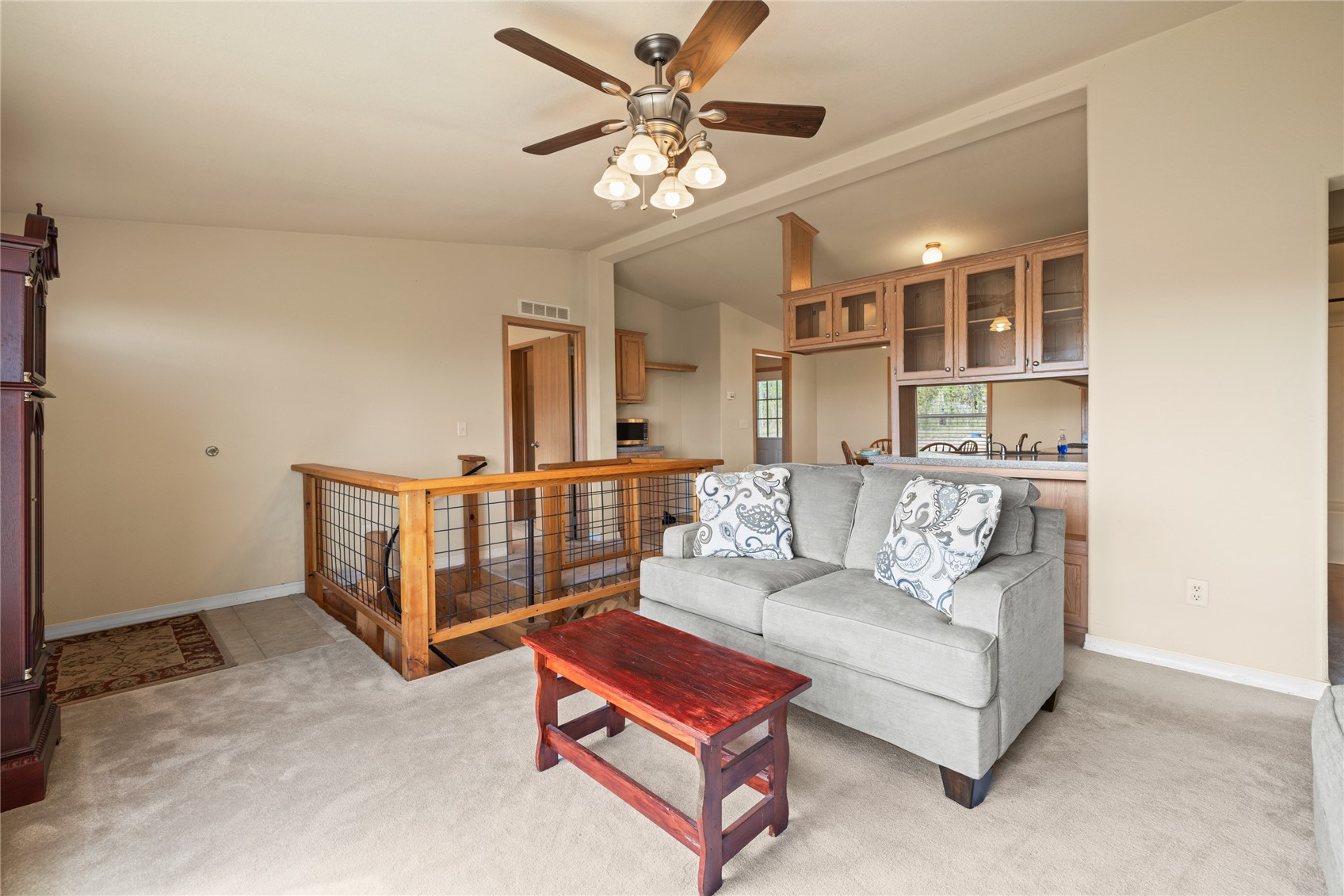 727 Angus Circle Property Photo 3