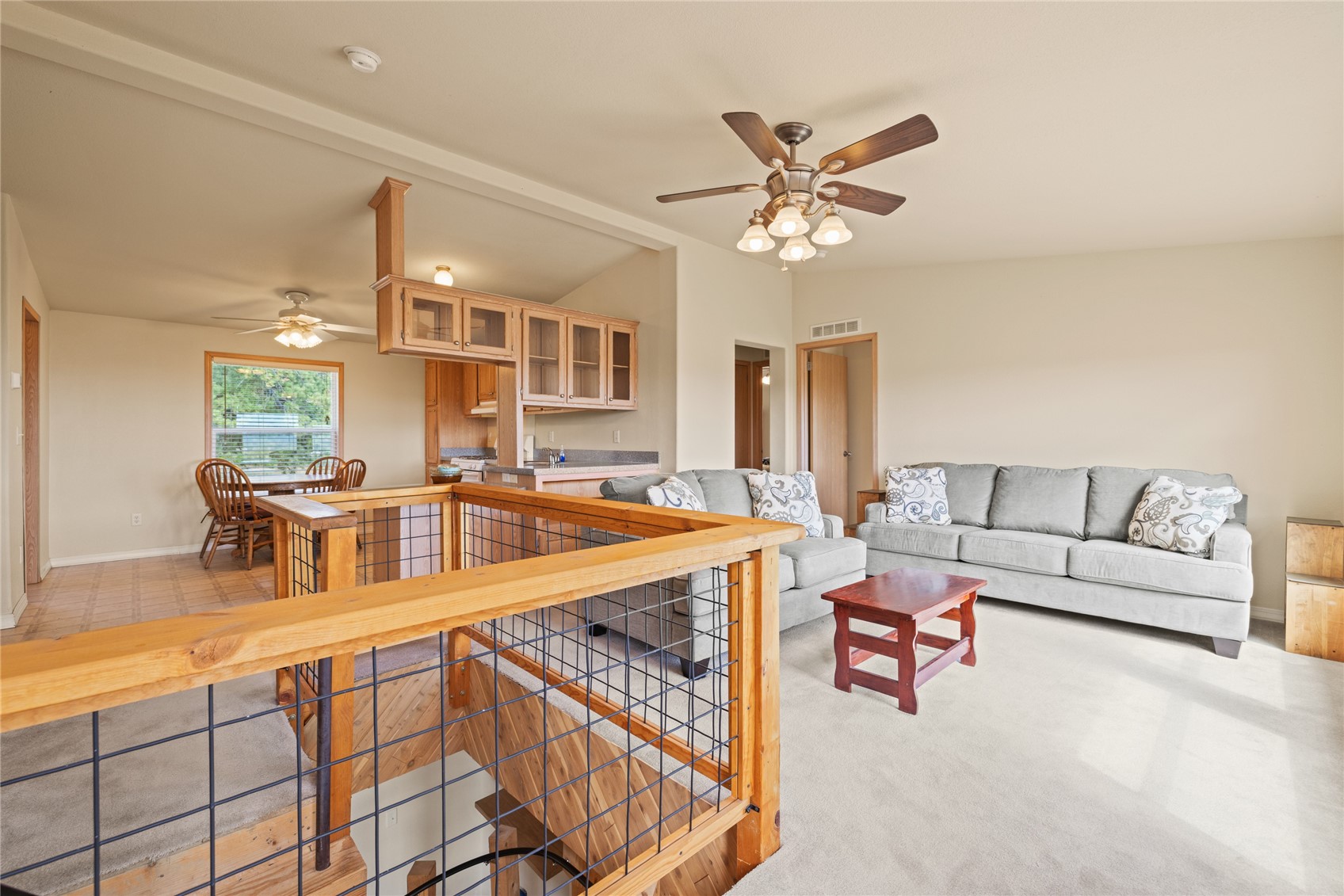 727 Angus Circle Property Photo 4