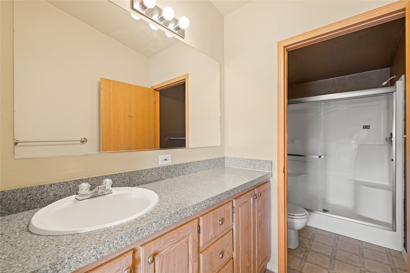 727 Angus Circle Property Photo 12