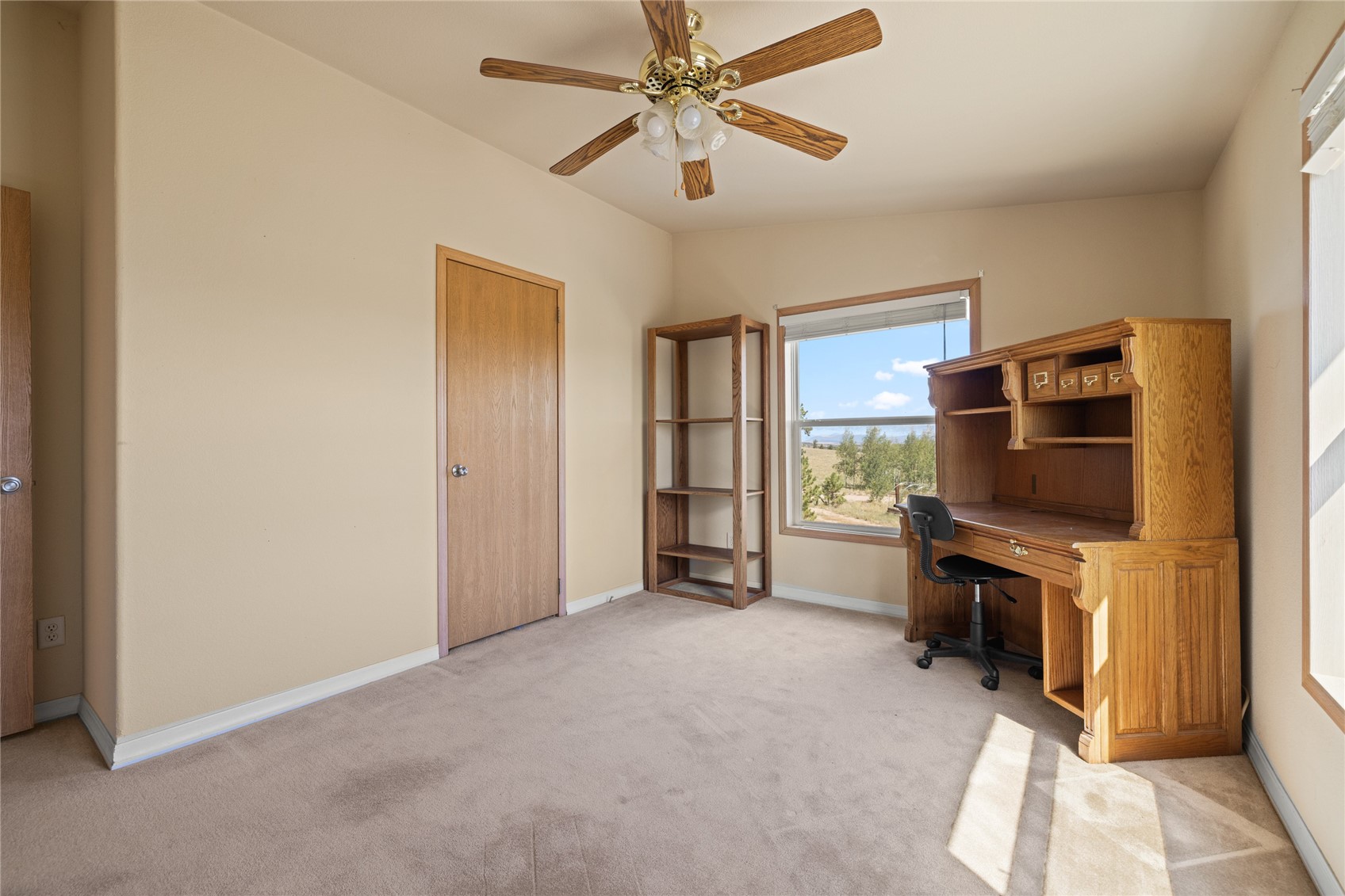 727 Angus Circle Property Photo 14