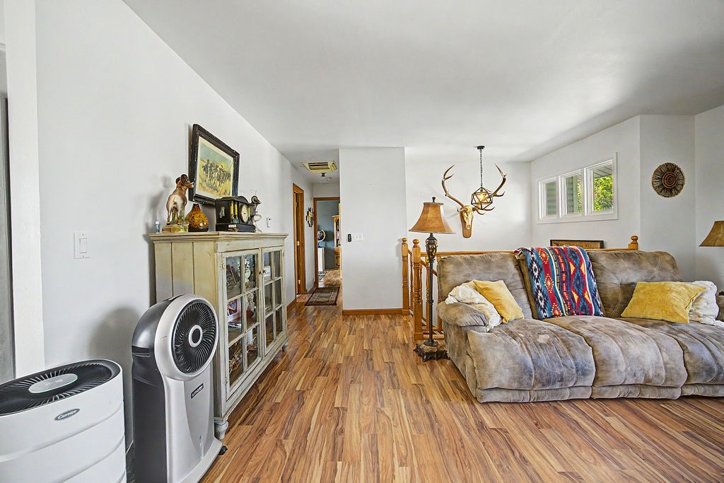 409 High Meadow Court Property Photo 4