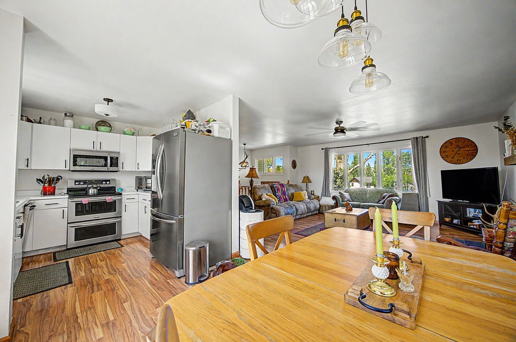 409 High Meadow Court Property Photo 6