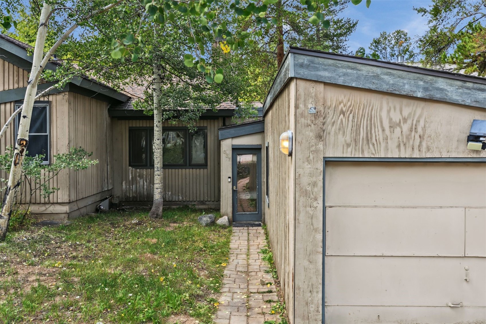 837 Broken Lance Drive Property Photo 24