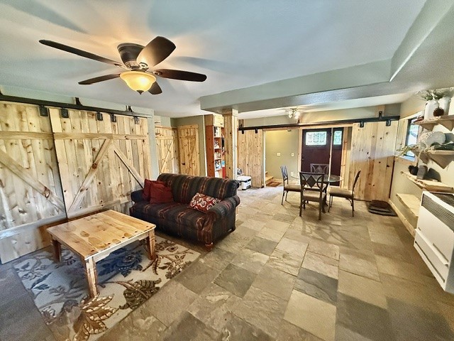 106 Robertson Lane Property Photo 13