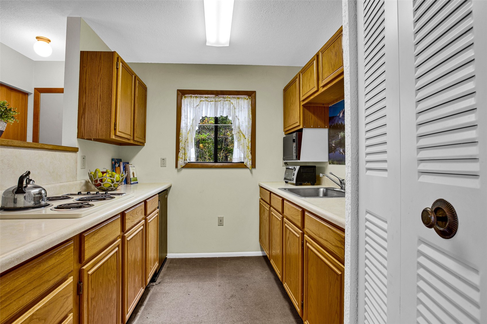 768 Coil Drive Property Photo 12