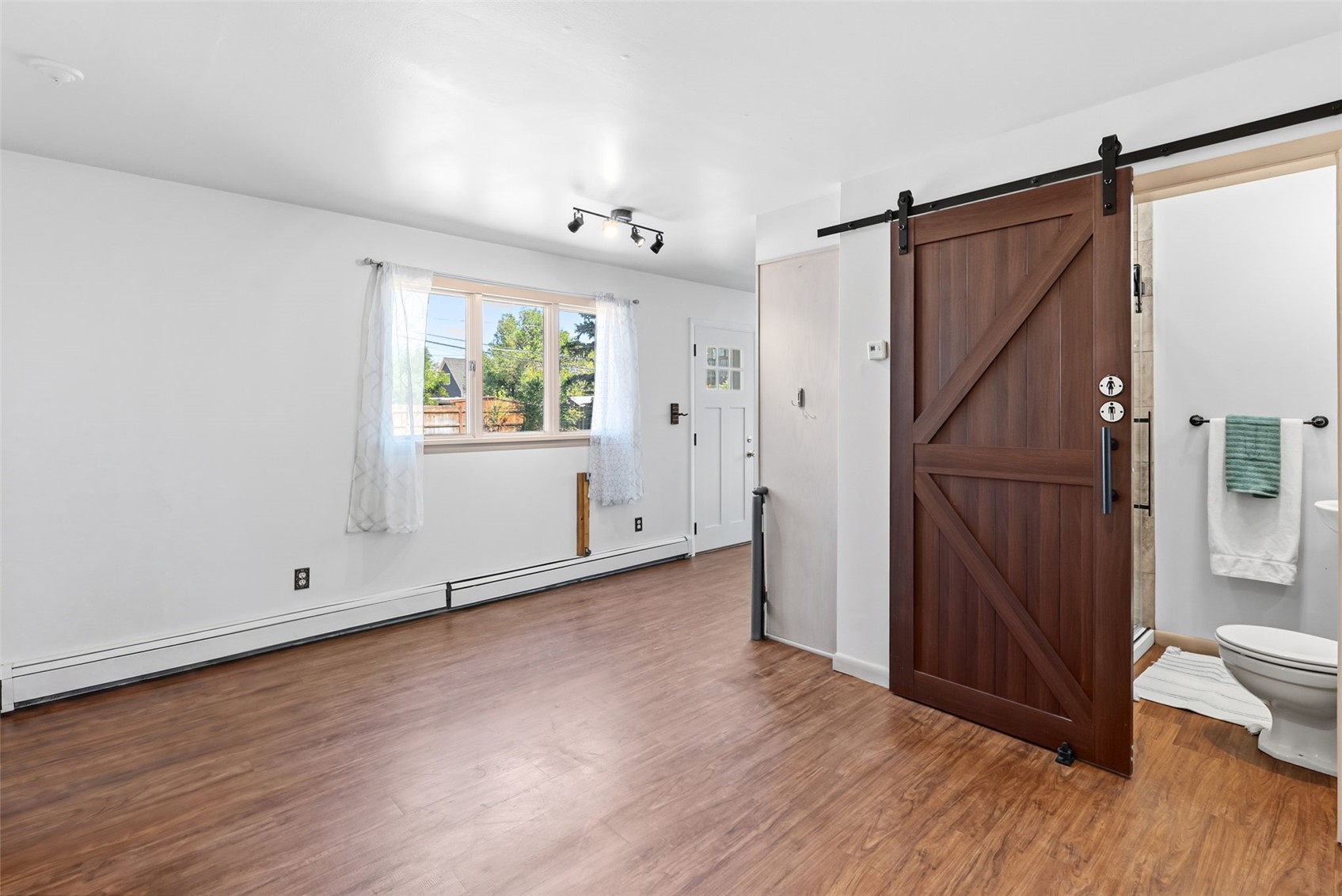 1148 F Property Photo 26